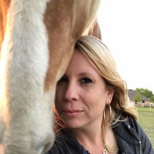 Meet your Posher, Dena